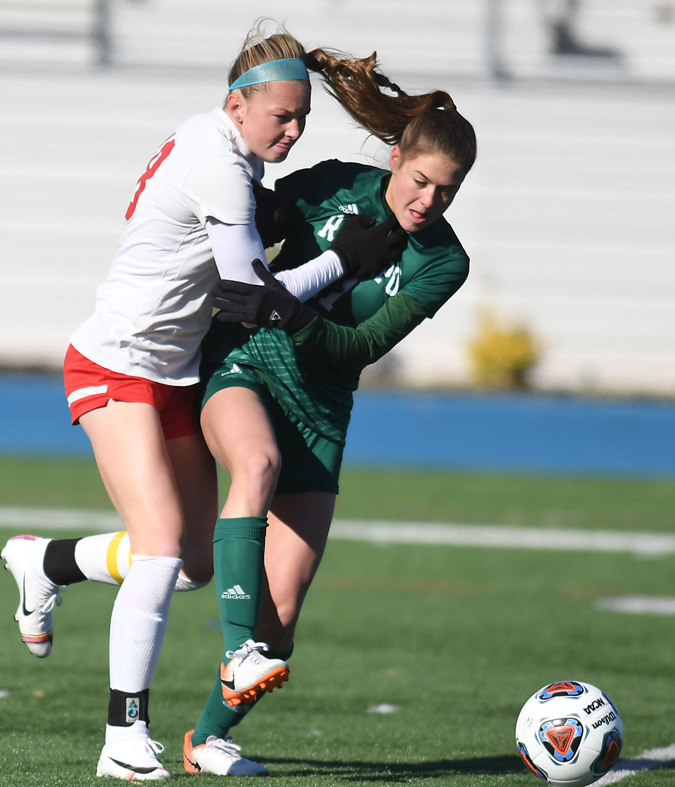 111719_spt_ocgirlssoccer00123700